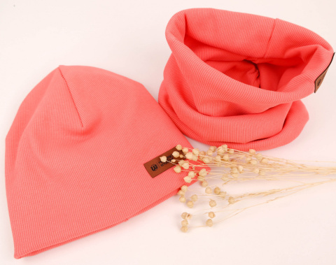 Czapka beanie z prążka z kominem - różne kolory Czapka beanie z prążka z kominem - różne kolory