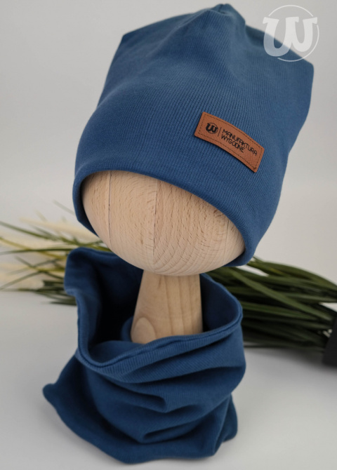 Czapka beanie z prążka z kominem - różne kolory Czapka beanie z prążka z kominem - różne kolory