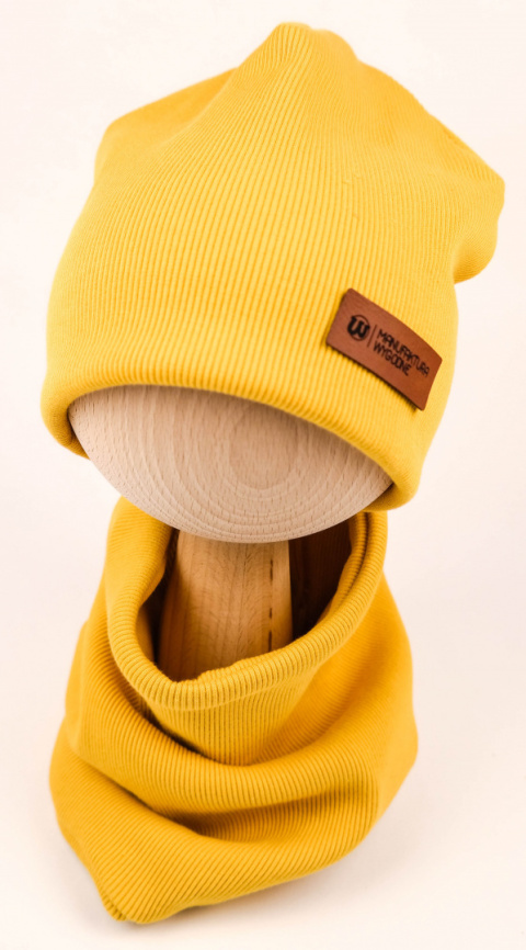 Czapka beanie z prążka z kominem - różne kolory Czapka beanie z prążka z kominem - różne kolory