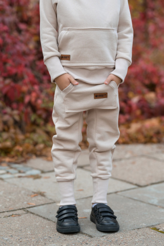 Baggy dziecięce z grubej dresówki: rozmiar 134