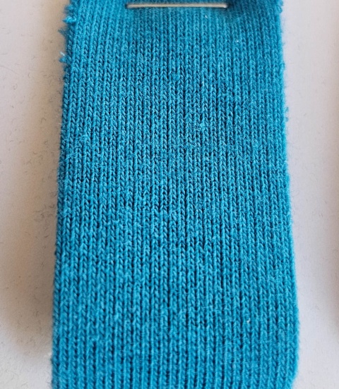 Baggy dziecięce z grubej dresówki: różne kolory